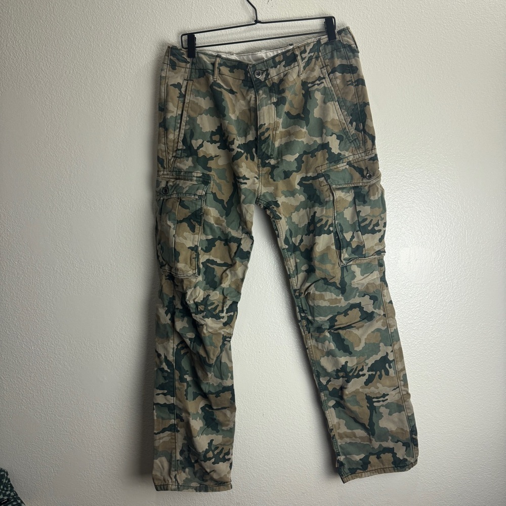 Levis Vintage Camo Cargo Pants Size 34X32